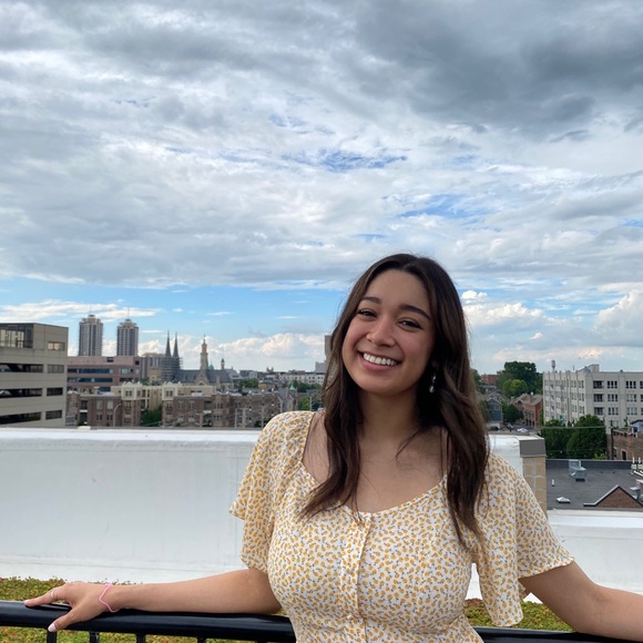 Meet your Posher, Maggie - Picture 1 of 1